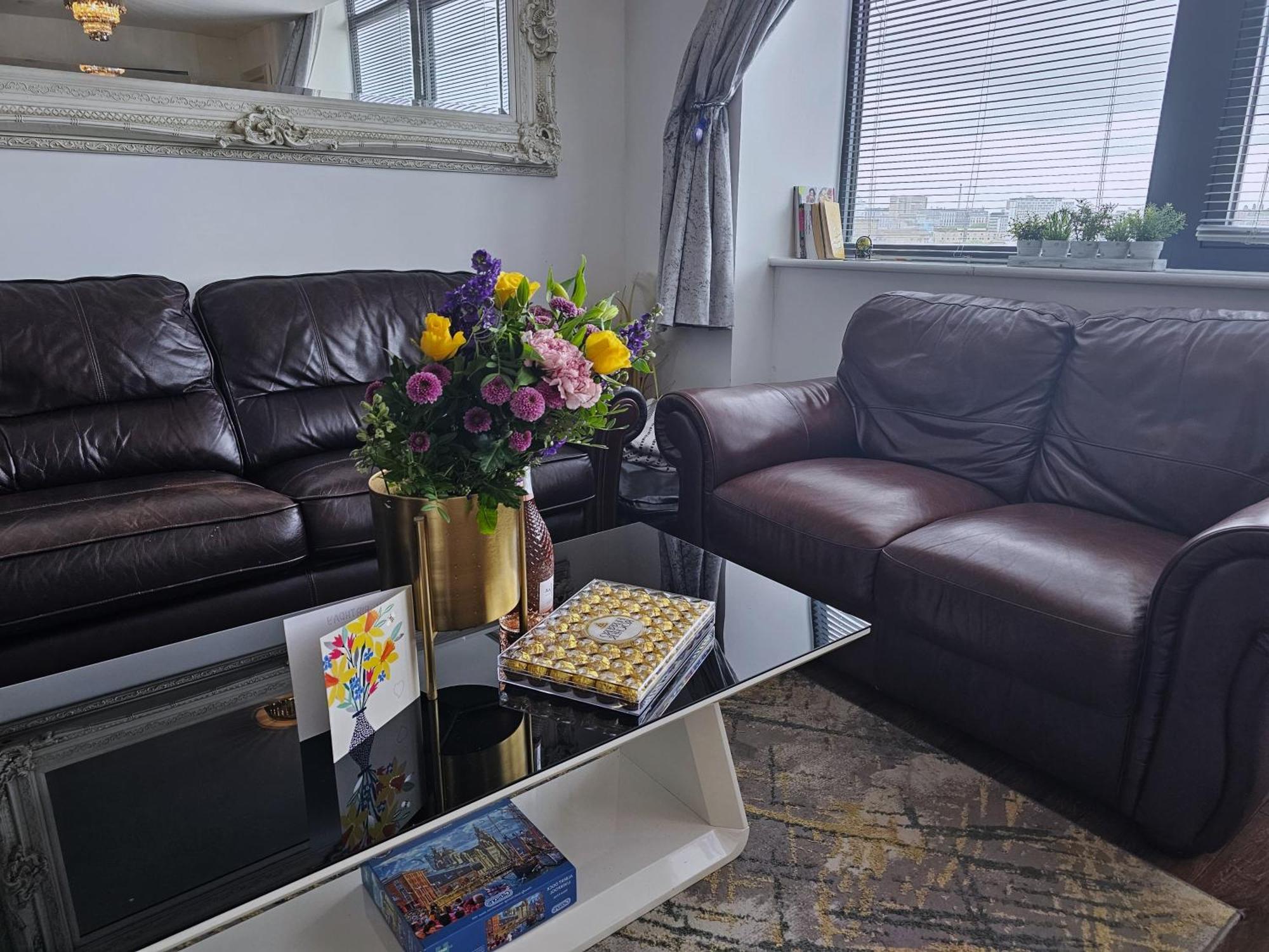 Sidemerseylivings - Central, Bright, And Convenient 2-Bedroom Apartment With Parking Liverpool Esterno foto